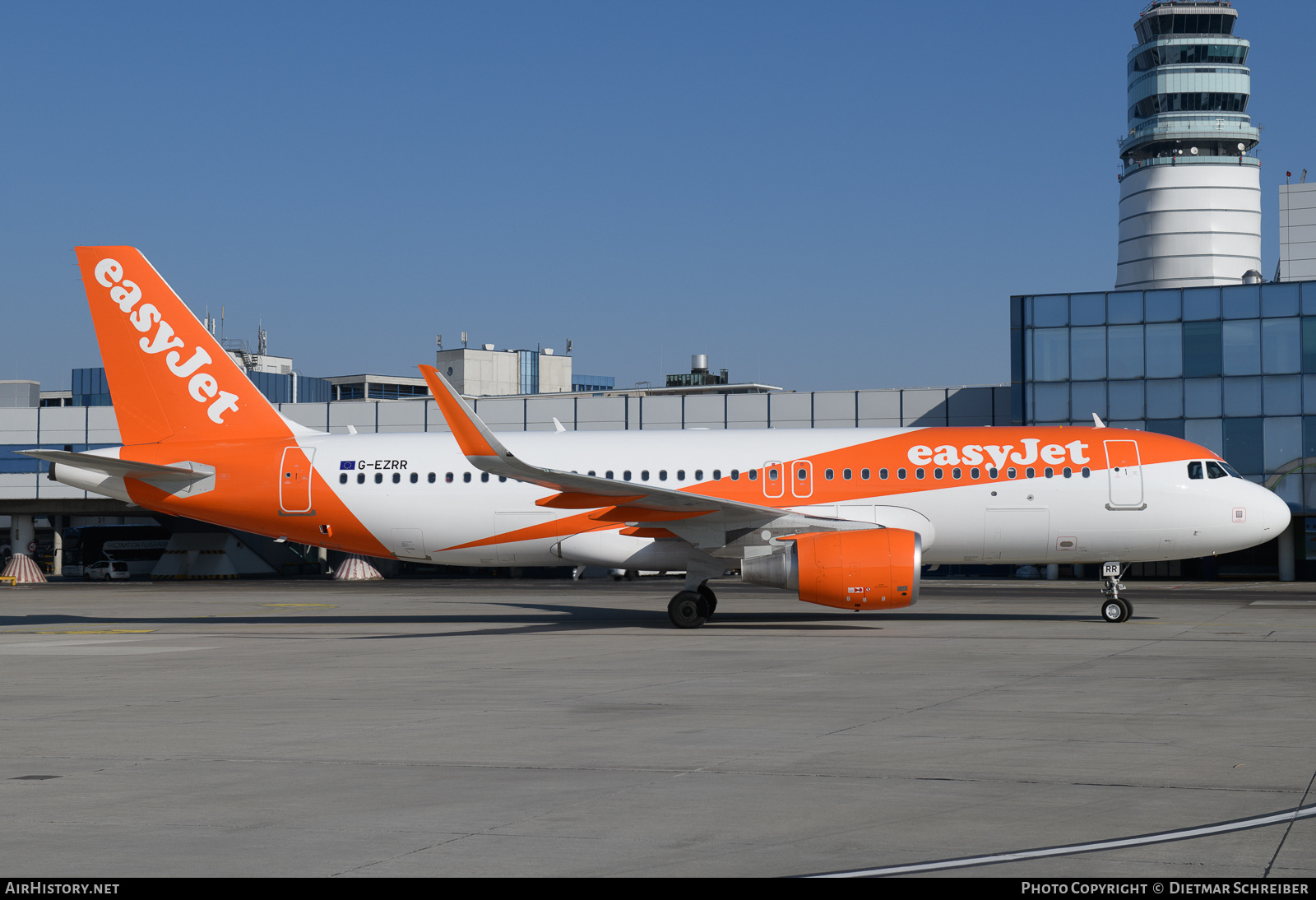 Aircraft Photo of G-EZRR | Airbus A320-214 | EasyJet | AirHistory.net #850187