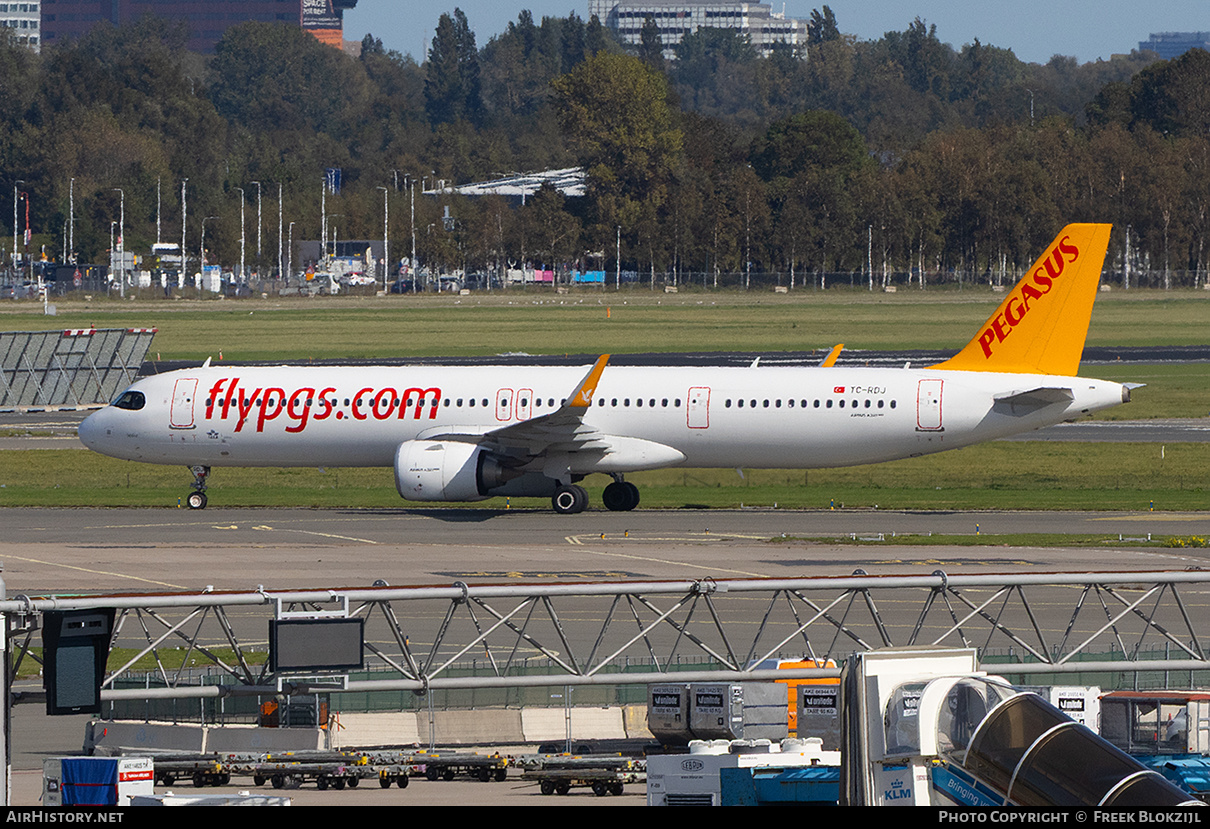 Aircraft Photo of TC-RDJ | Airbus A321-251NX | Pegasus Airlines | AirHistory.net #850209