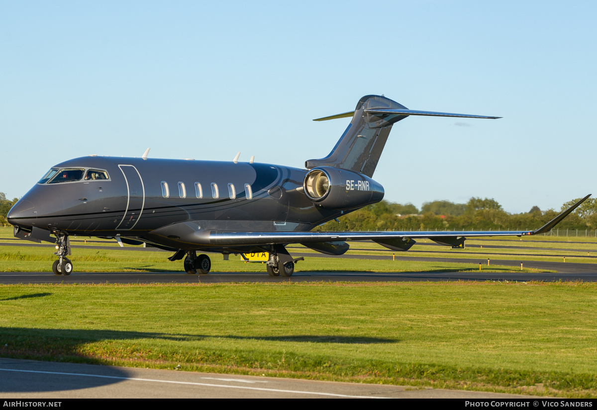 Aircraft Photo of SE-RNR | Bombardier Challenger 350 (BD-100-1A10) | AirHistory.net #850352