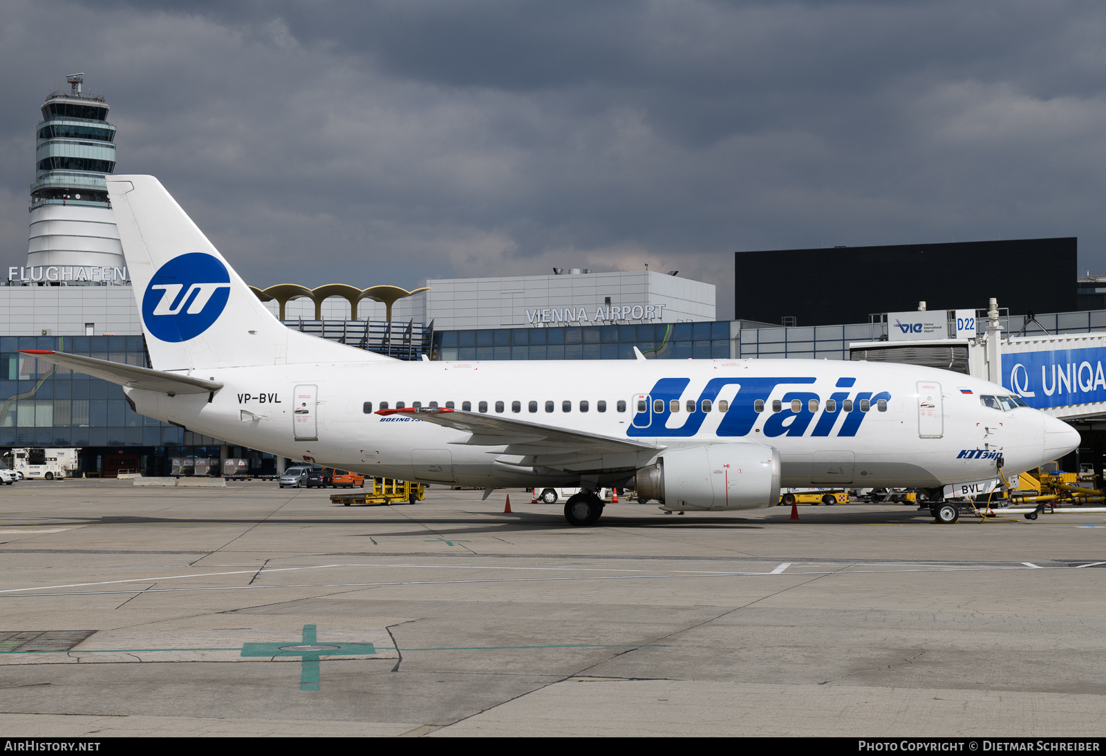 Aircraft Photo of VP-BVL | Boeing 737-524 | UTair | AirHistory.net #850378