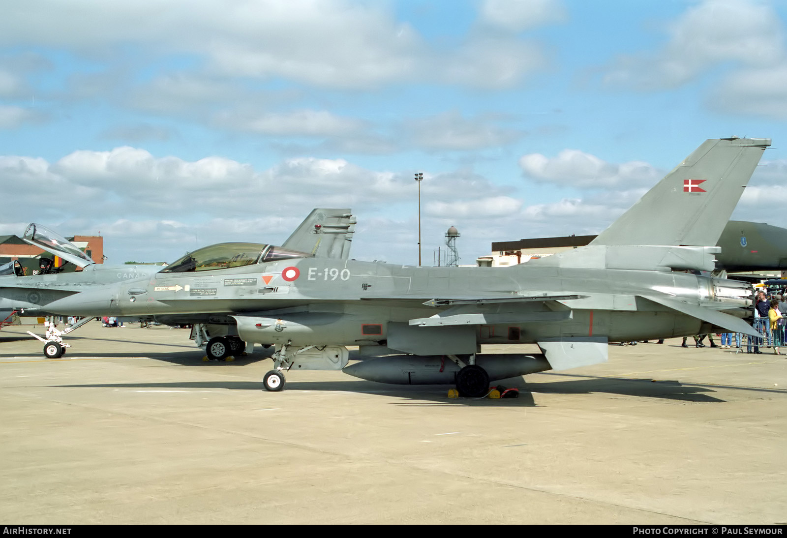 Aircraft Photo of E-190 | General Dynamics F-16A Fighting Falcon | Denmark - Air Force | AirHistory.net #850396