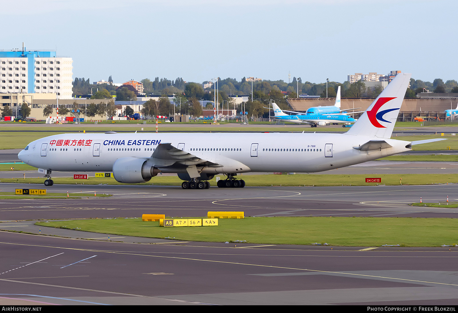 Aircraft Photo of B-7881 | Boeing 777-300/ER | China Eastern Airlines | AirHistory.net #850525