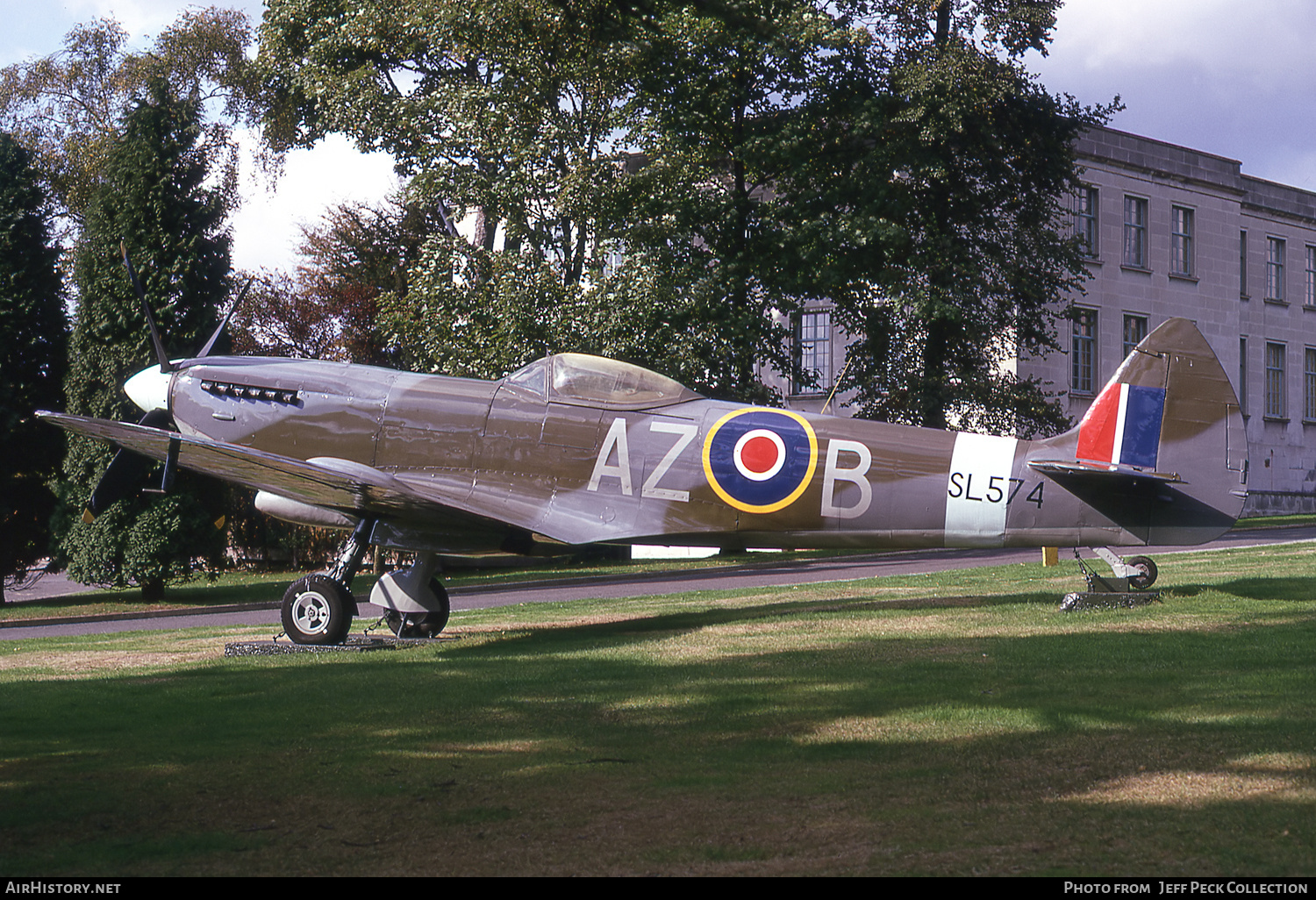 Aircraft Photo of SL574 | Supermarine 361 Spitfire LF16E | UK - Air Force | AirHistory.net #850536