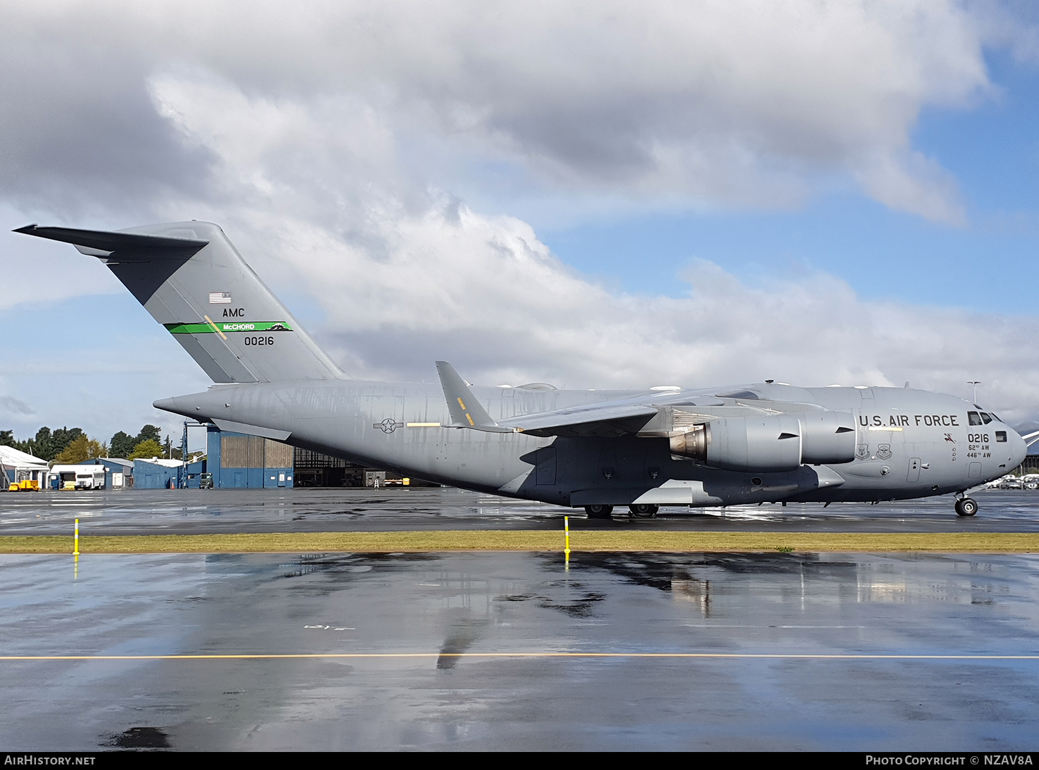Aircraft Photo of 10-0216 / 00216 | Boeing C-17A Globemaster III | USA - Air Force | AirHistory.net #850539