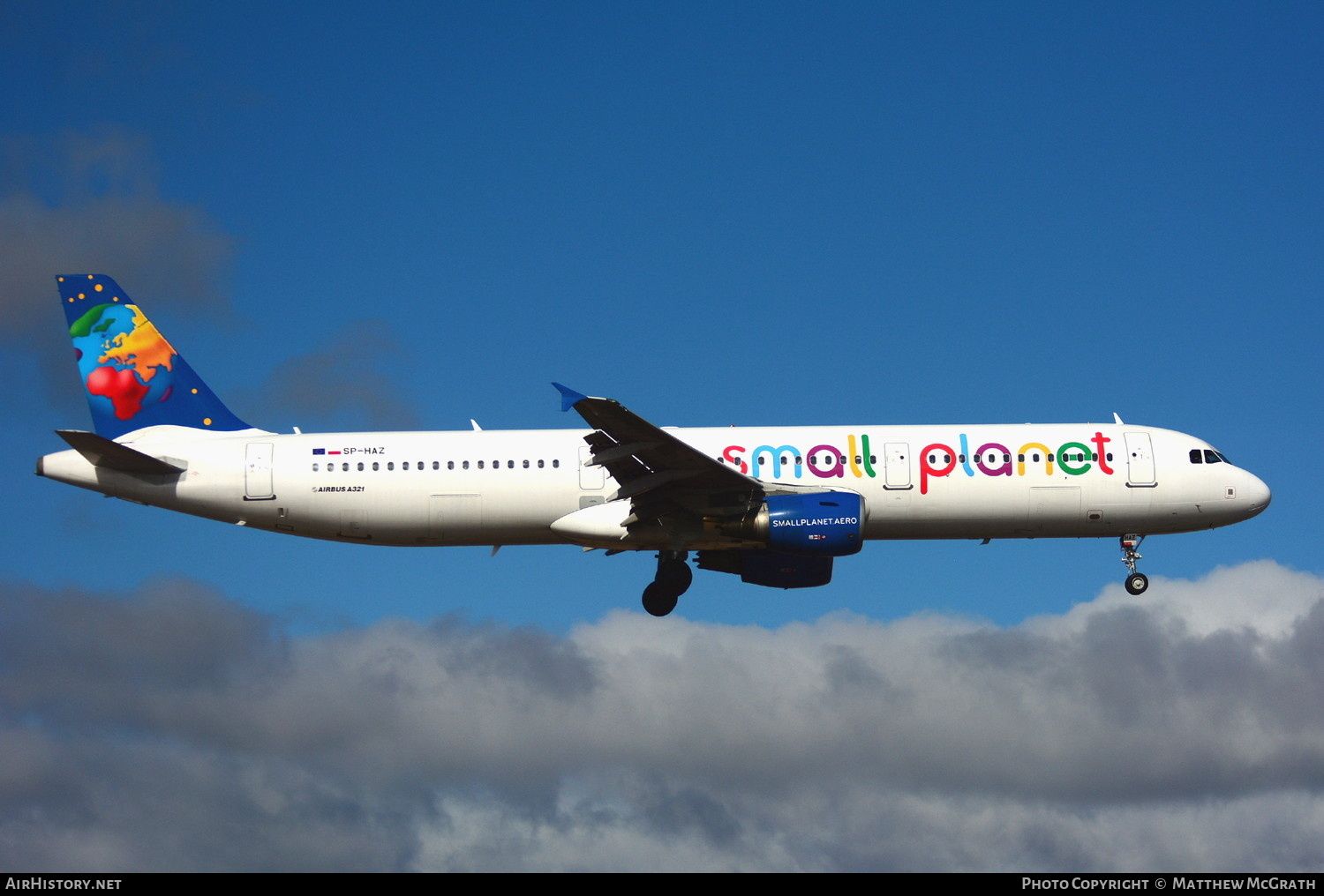 Aircraft Photo of SP-HAZ | Airbus A321-211 | Small Planet Airlines | AirHistory.net #850596