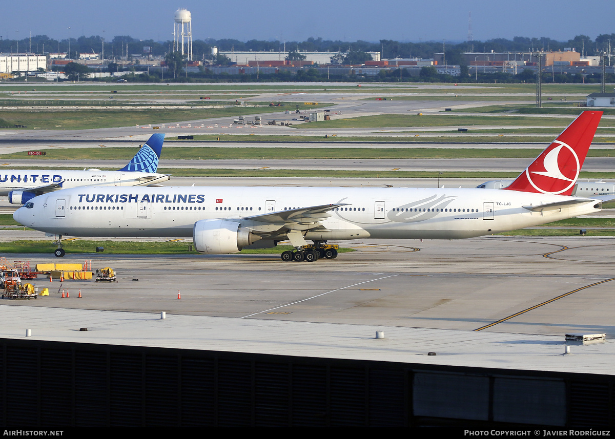 Aircraft Photo of TC-LJC | Boeing 777-3F2/ER | Turkish Airlines | AirHistory.net #850599