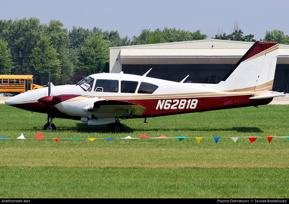 Aircraft Photo of N62818 | Piper PA-23-250 Aztec F | AirHistory.net #850743
