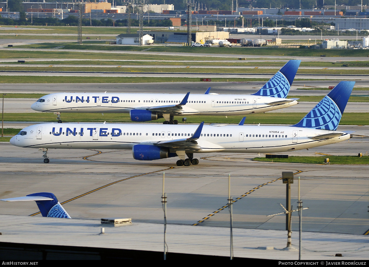 Aircraft Photo of N75854 | Boeing 757-324 | United Airlines | AirHistory.net #850771
