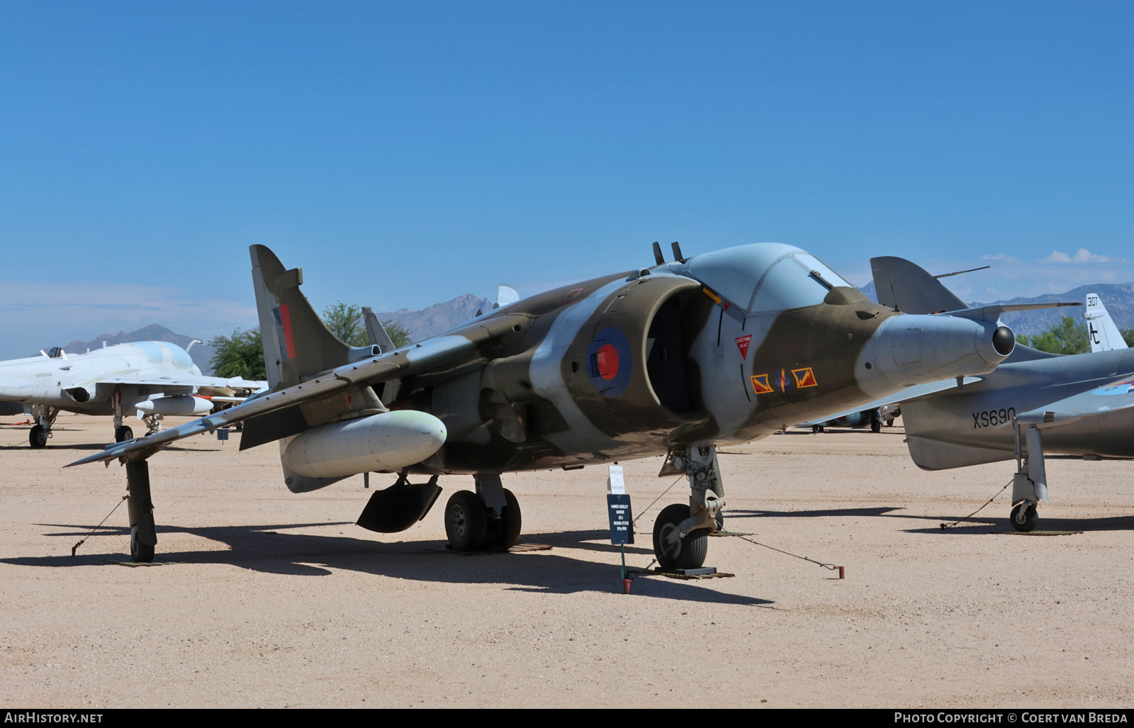 Aircraft Photo of XV804 | Hawker Siddeley Harrier GR3 | UK - Air Force | AirHistory.net #850814