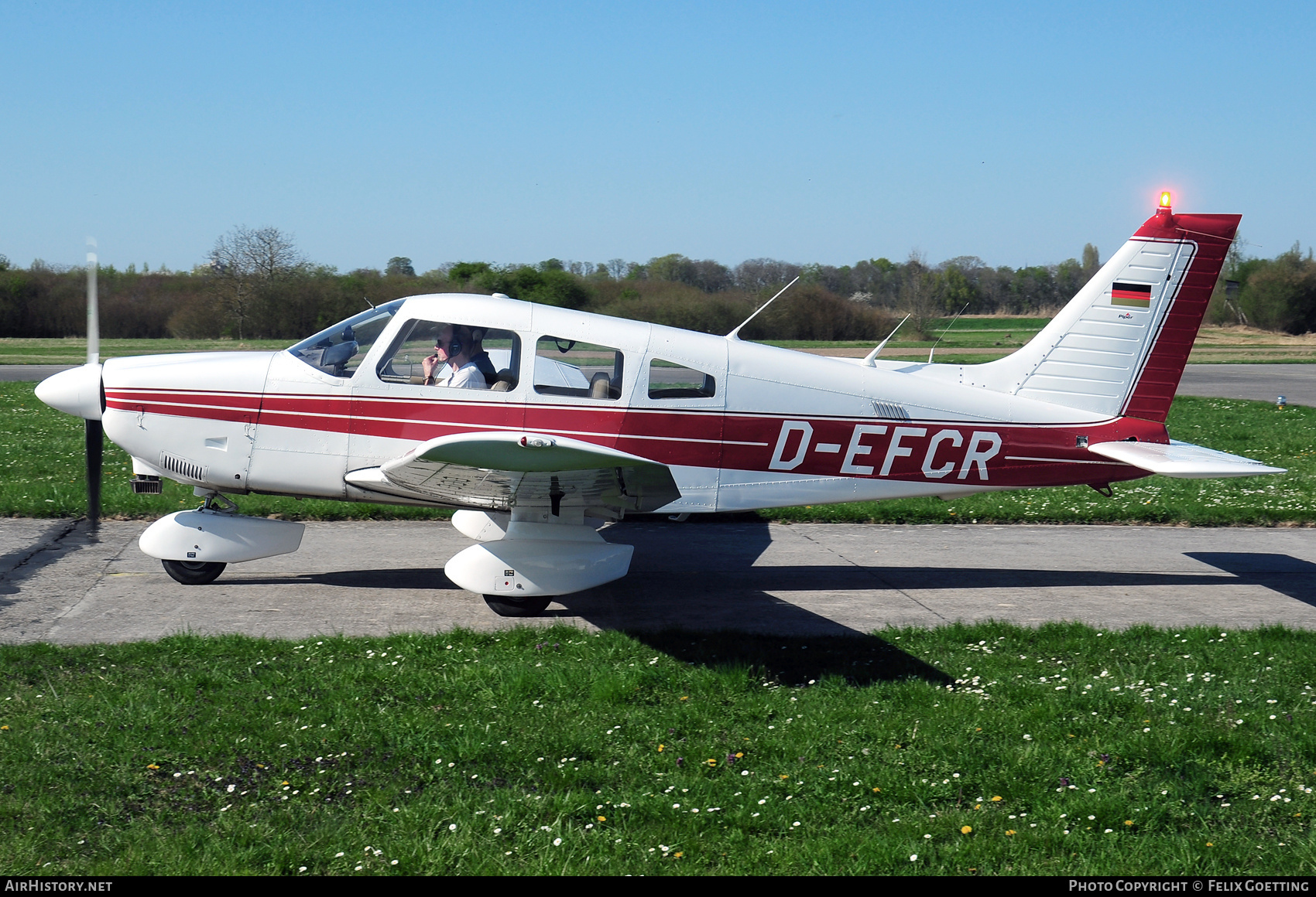 Aircraft Photo of D-EFCR | Piper PA-28-181 Archer II | AirHistory.net #850882
