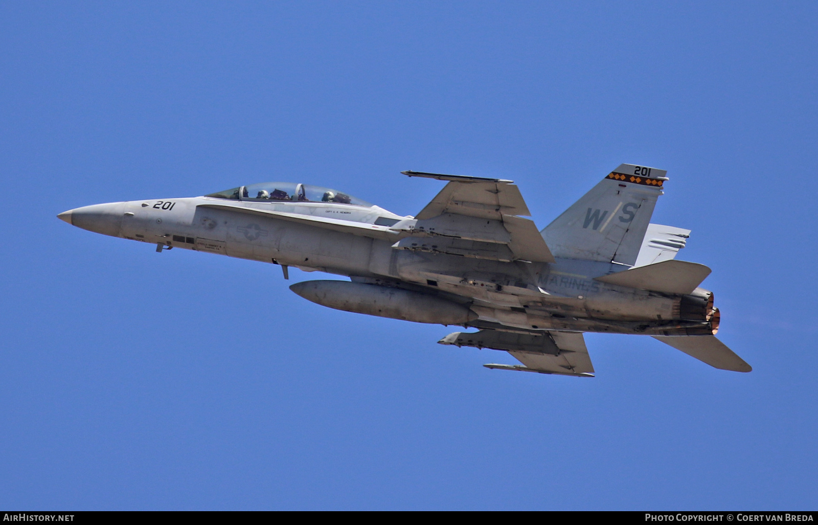 Aircraft Photo of 164705 | McDonnell Douglas F/A-18D Hornet | USA - Marines | AirHistory.net #850917