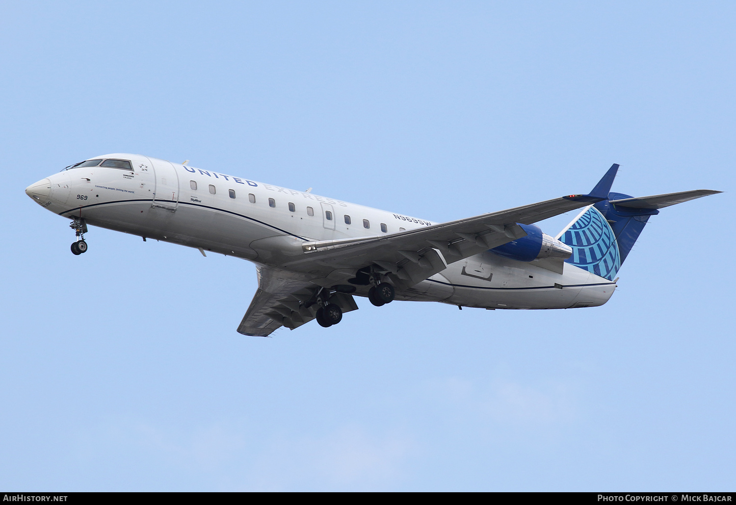 Aircraft Photo of N969SW | Bombardier CRJ-200ER (CL-600-2B19) | United Express | AirHistory.net #850976