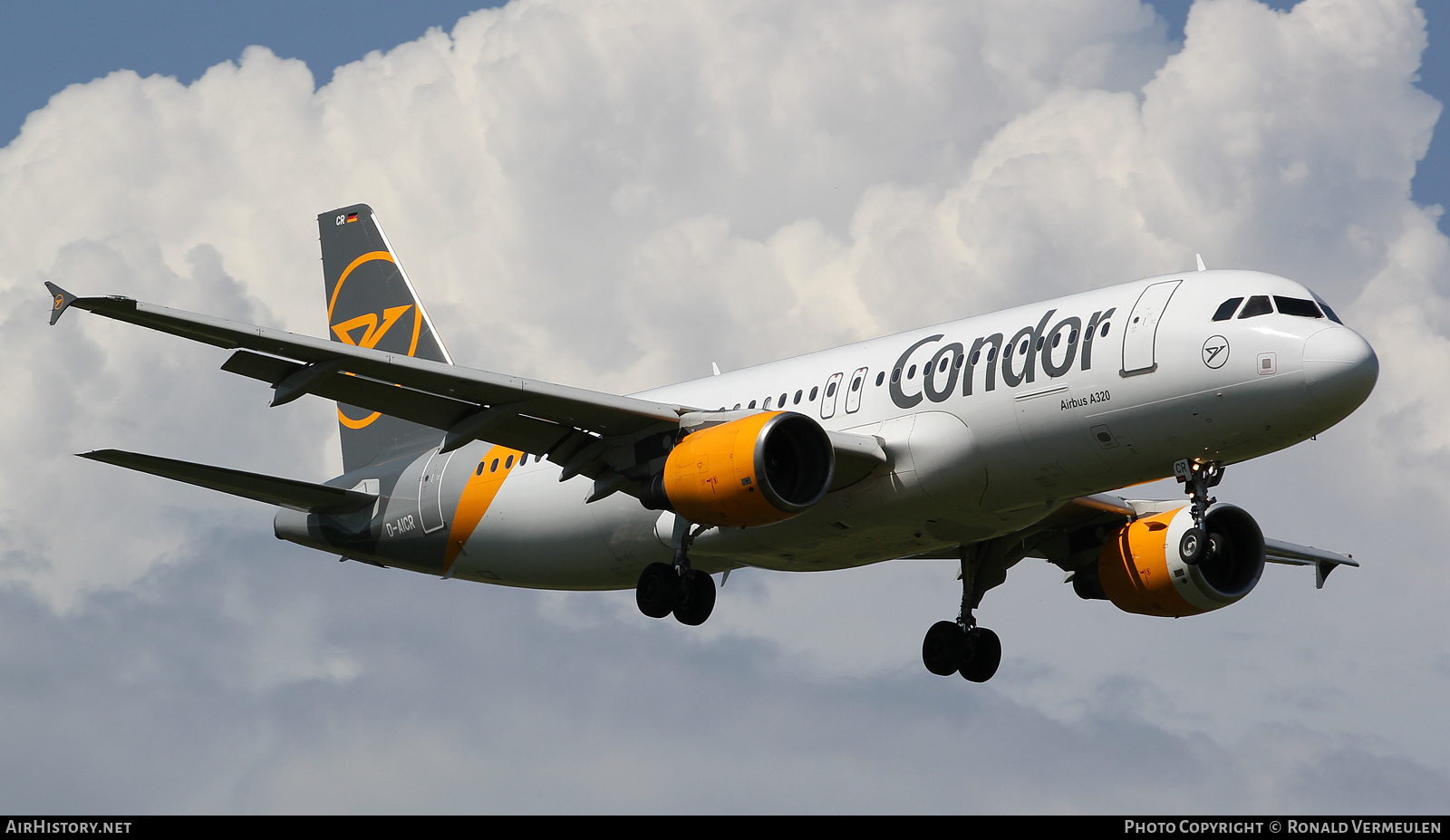 Aircraft Photo of D-AICR | Airbus A320-214 | Condor Flugdienst | AirHistory.net #851047