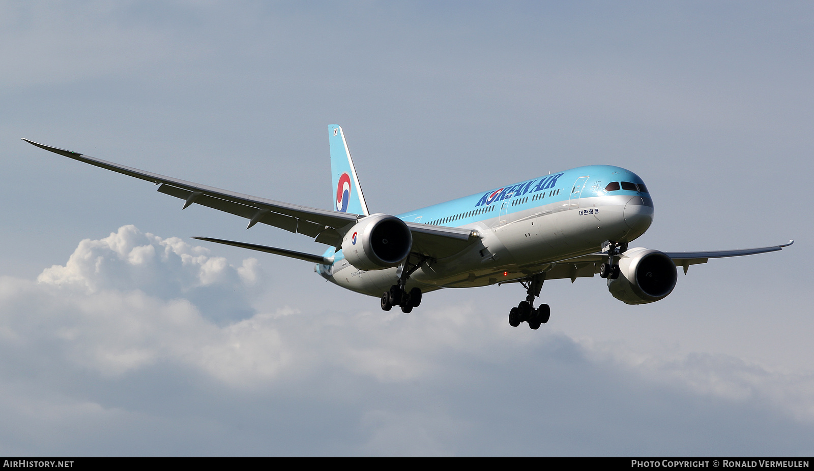 Aircraft Photo of HL8391 | Boeing 787-9 Dreamliner | Korean Air | AirHistory.net #851055