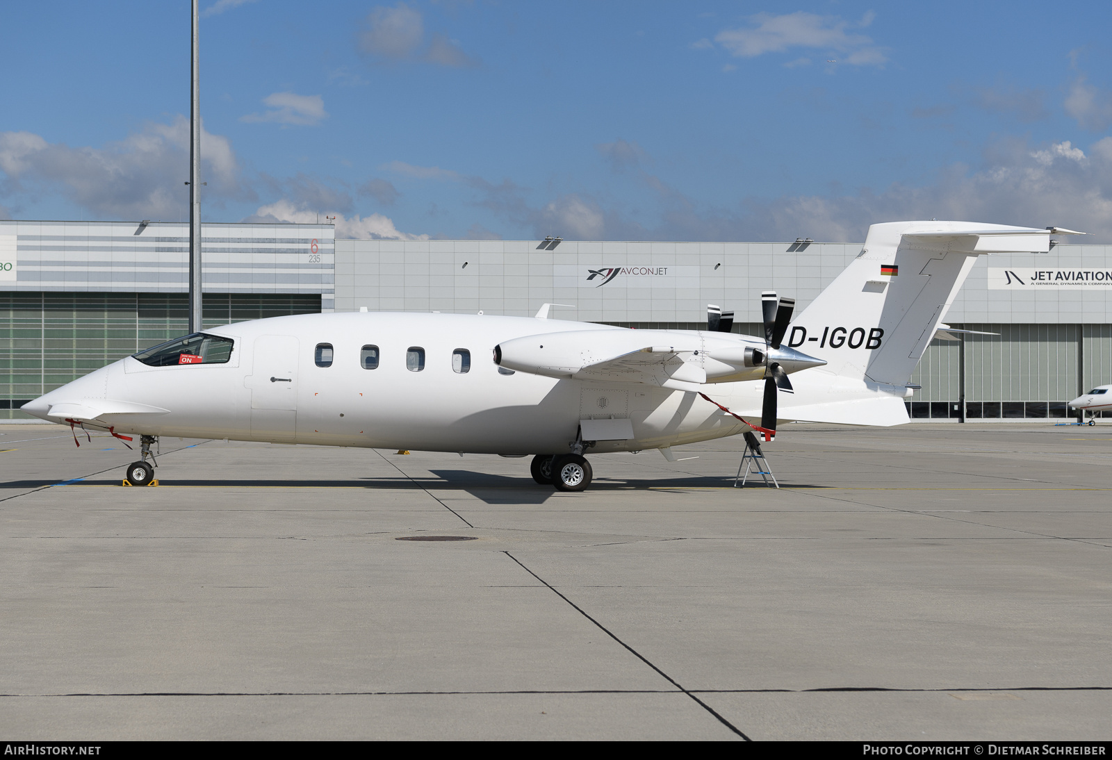 Aircraft Photo of D-IGOB | Piaggio P-180 Avanti | AirHistory.net #851100