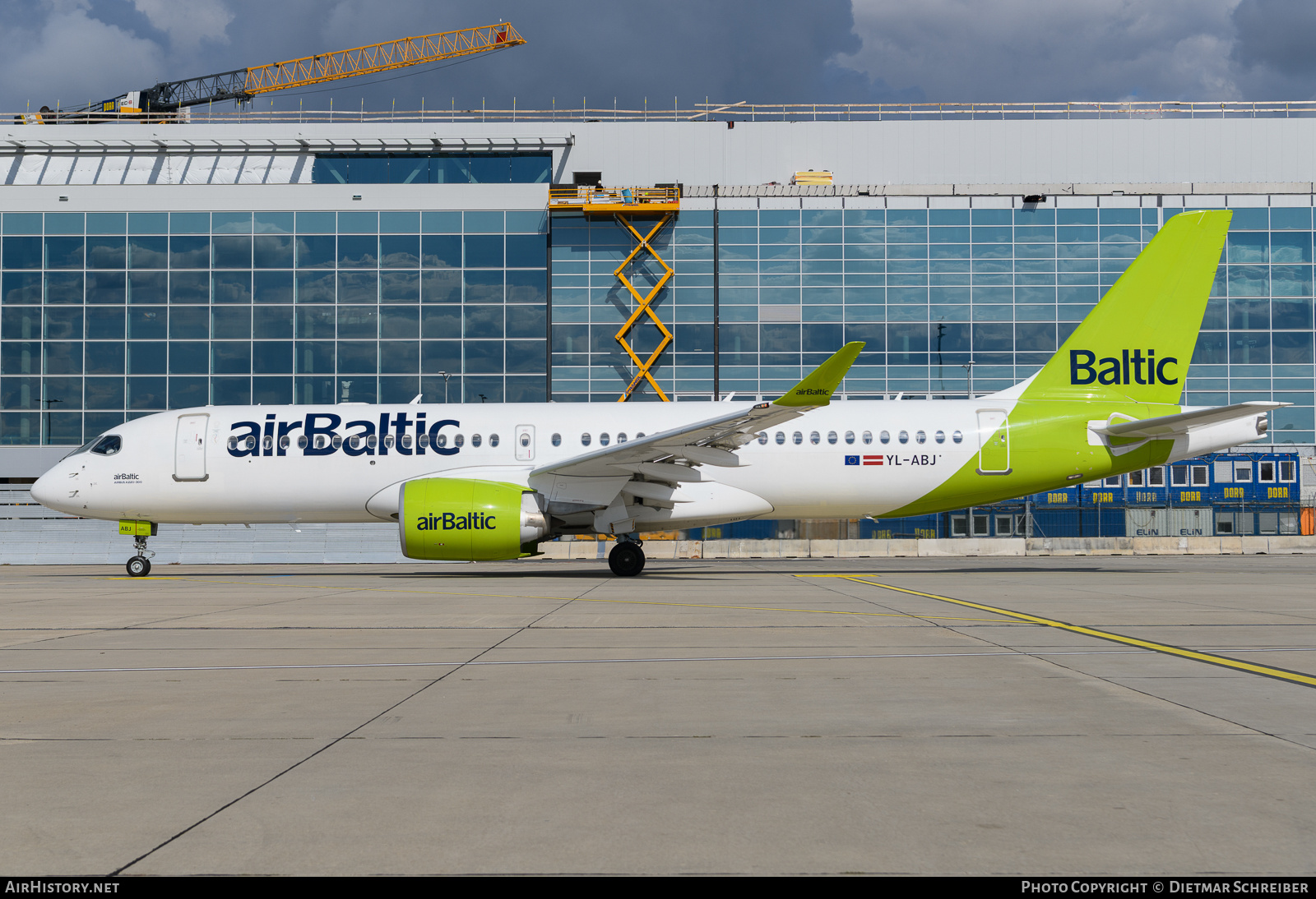 Aircraft Photo of YL-ABJ | Airbus A220-371 (BD-500-1A11) | AirBaltic | AirHistory.net #851121