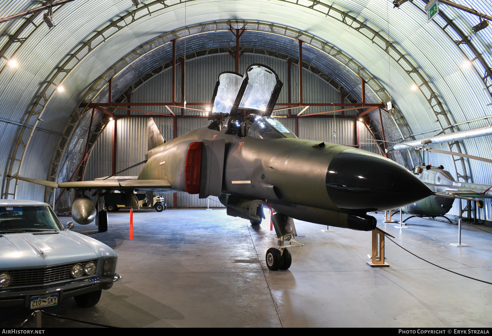 Aircraft Photo of 67-0260 / AF67-260 | McDonnell Douglas F-4E Phantom II | USA - Air Force | AirHistory.net #851258