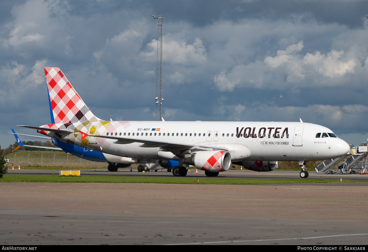 Aircraft Photo of EC-NOY | Airbus A320-214 | Volotea | AirHistory.net #851277