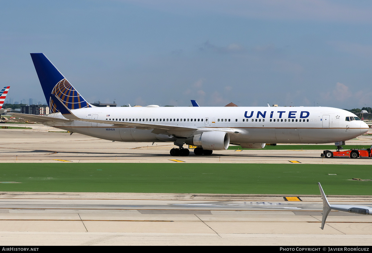 Aircraft Photo of N684UA | Boeing 767-3CB/ER | United Airlines | AirHistory.net #851352