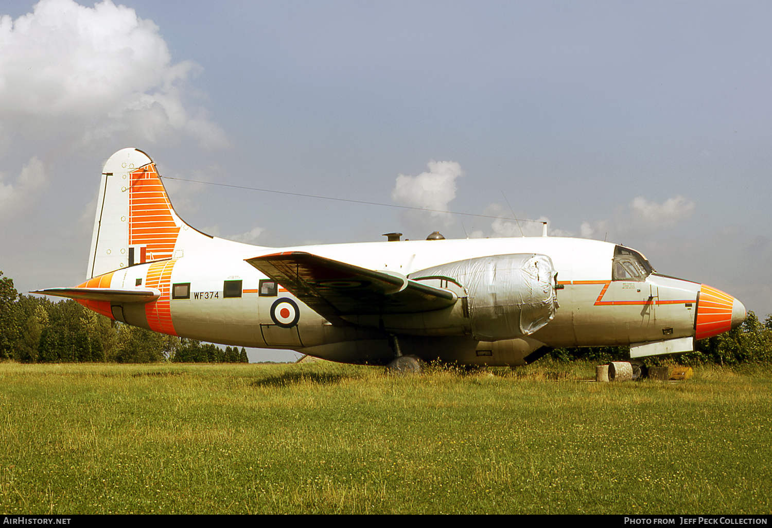 Aircraft Photo of WF374 | Vickers 668 Varsity T.1 | UK - Air Force | AirHistory.net #851398