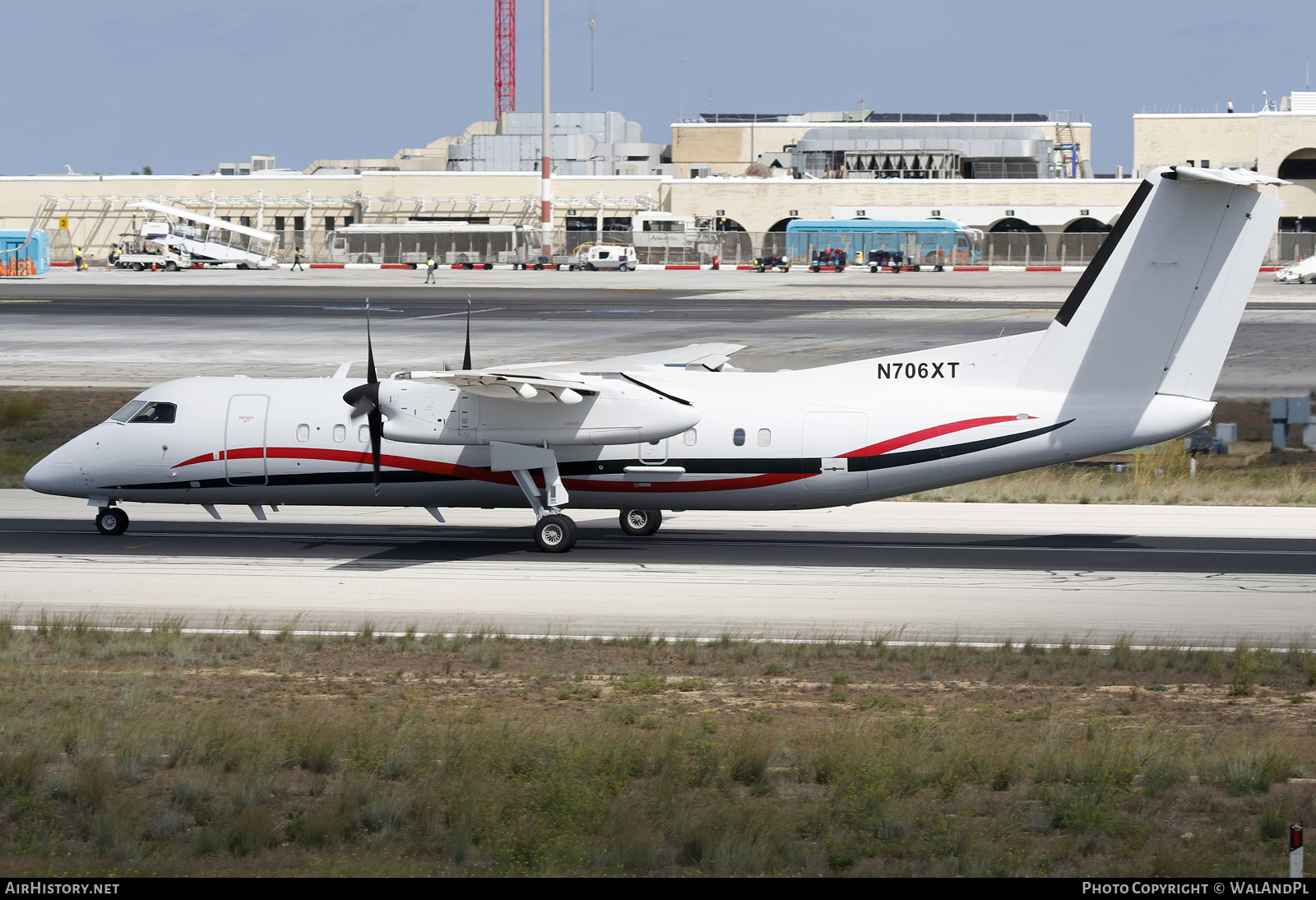 Aircraft Photo of N706XT | Bombardier DHC-8-315Q Dash 8 | AirHistory.net #851509