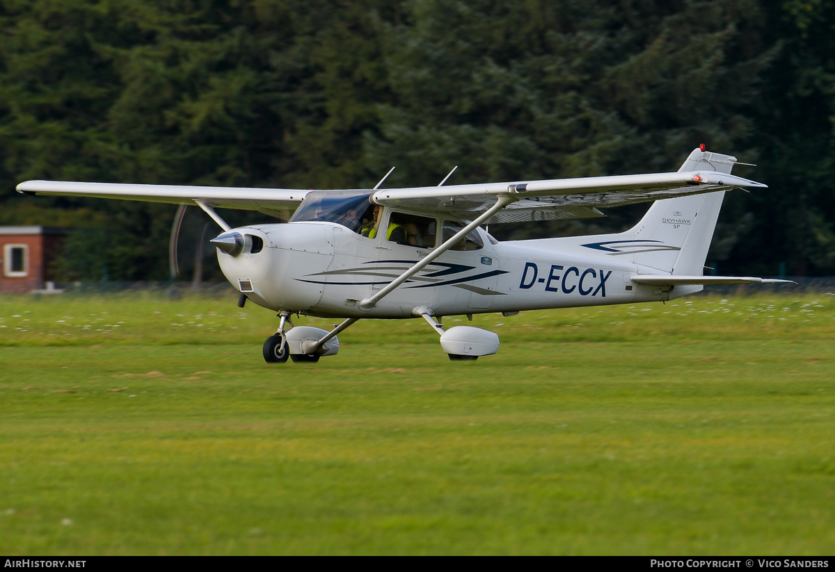 Aircraft Photo of D-ECCX | Cessna 172S Skyhawk SP | AirHistory.net #851517