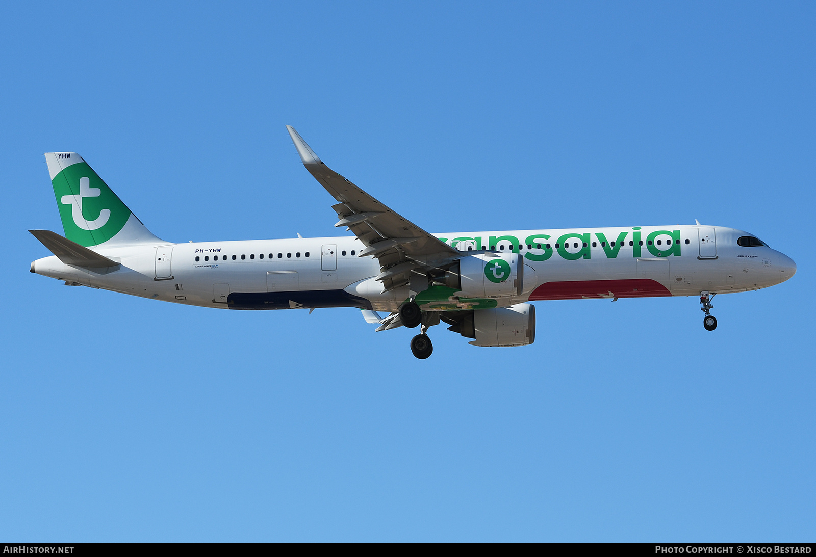 Aircraft Photo of PH-YHW | Airbus A321-251NX | Transavia | AirHistory.net #851841