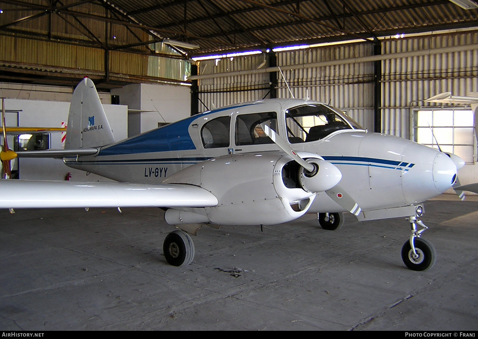 Aircraft Photo of LV-GYY | Piper PA-23-160 Apache F | Aeromapa | AirHistory.net #851882