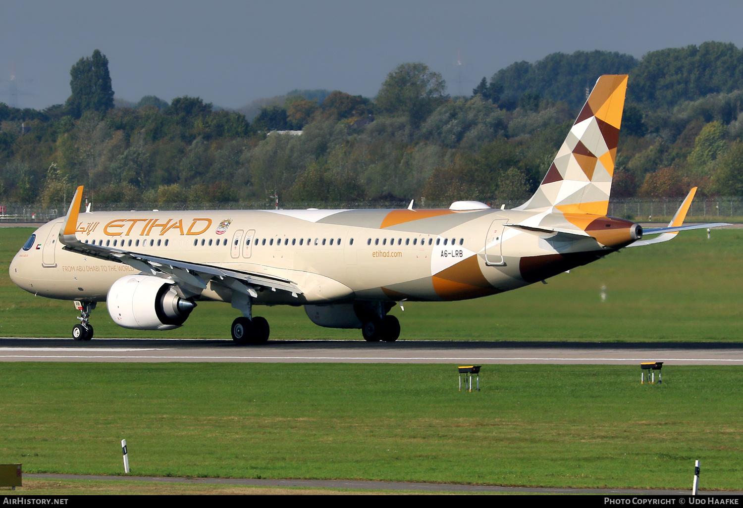 Aircraft Photo of A6-LRB | Airbus A321-251NXLR | Etihad Airways | AirHistory.net #851965