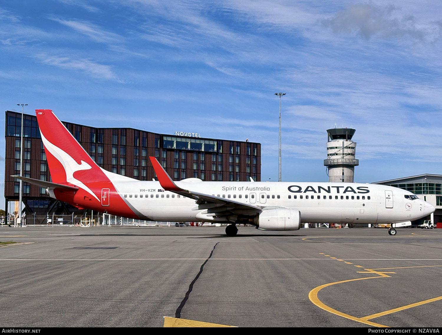 Aircraft Photo of VH-VZM | Boeing 737-838 | Qantas | AirHistory.net #851991
