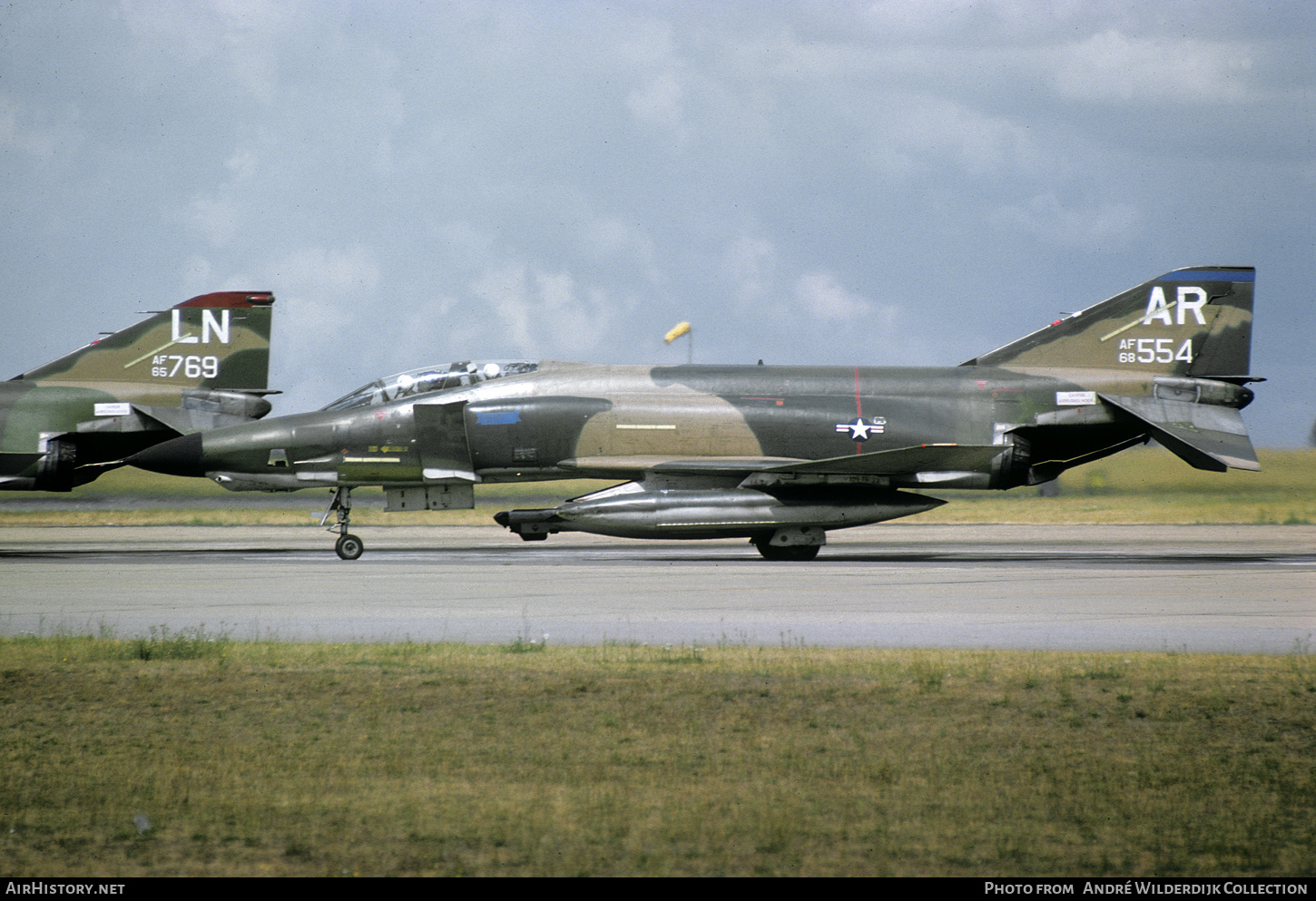 Aircraft Photo of 68-0554 / AF68-554 | McDonnell Douglas RF-4C Phantom II | USA - Air Force | AirHistory.net #852108