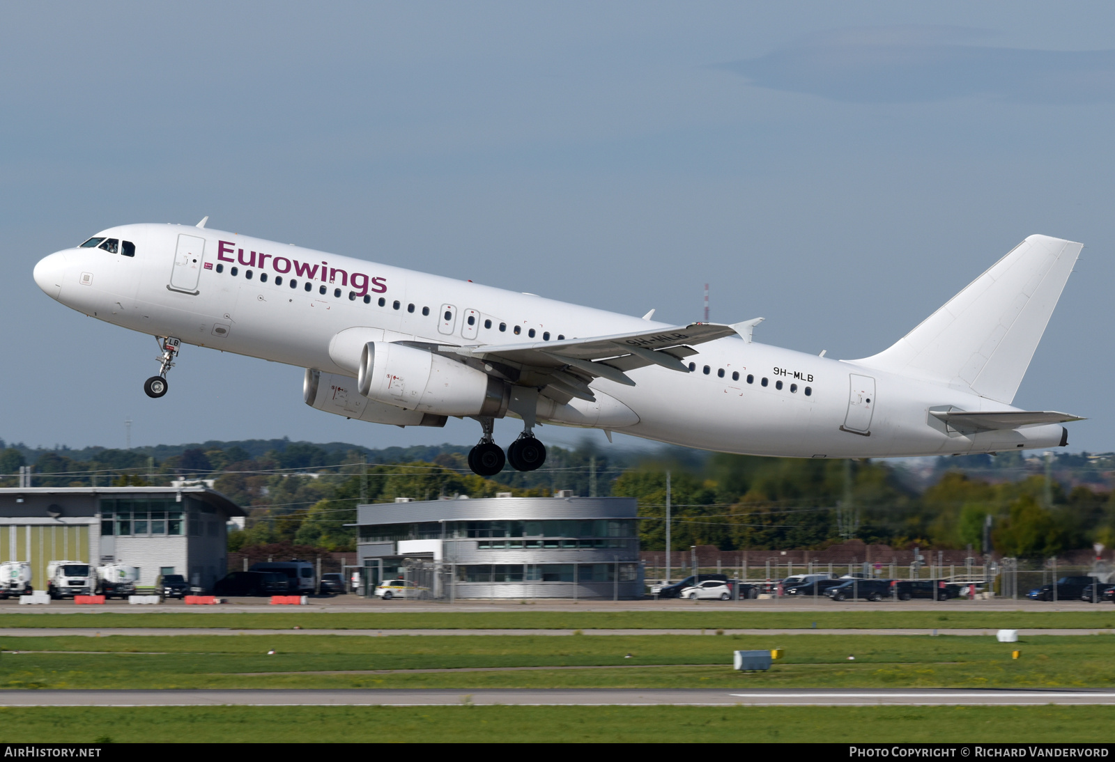 Aircraft Photo of 9H-MLB | Airbus A320-232 | Eurowings | AirHistory.net #852114