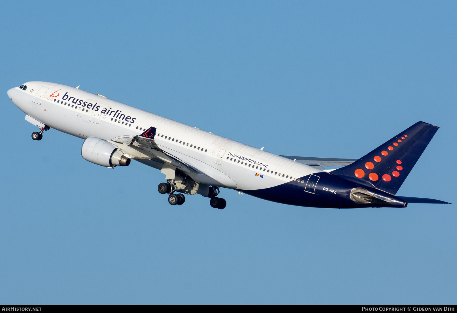 Aircraft Photo of OO-SFZ | Airbus A330-223 | Brussels Airlines | AirHistory.net #852132