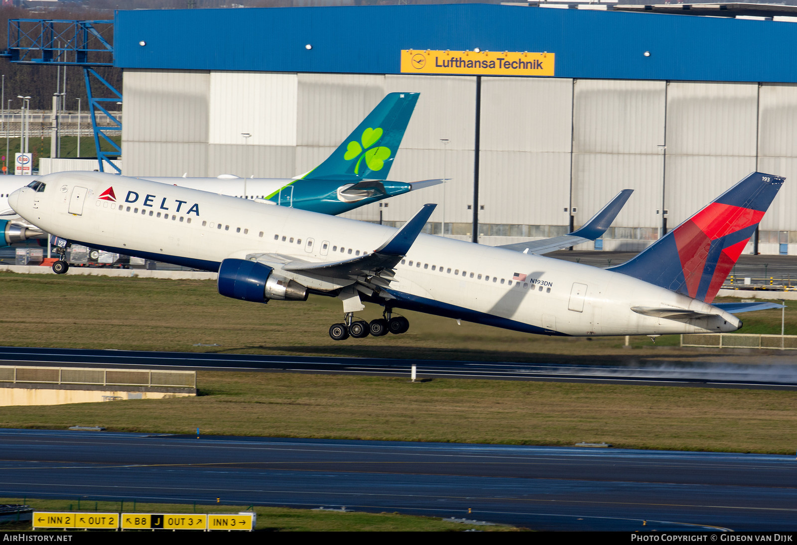 Aircraft Photo of N193DN | Boeing 767-332/ER | Delta Air Lines | AirHistory.net #852159