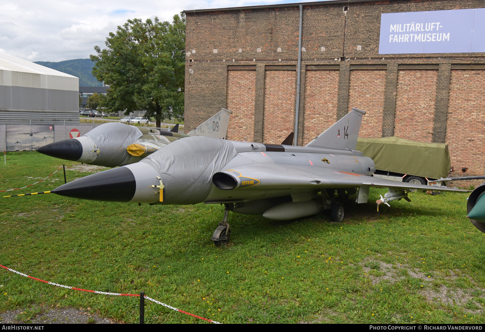 Aircraft Photo of 14 | Saab J35Oe Draken | Austria - Air Force | AirHistory.net #852271