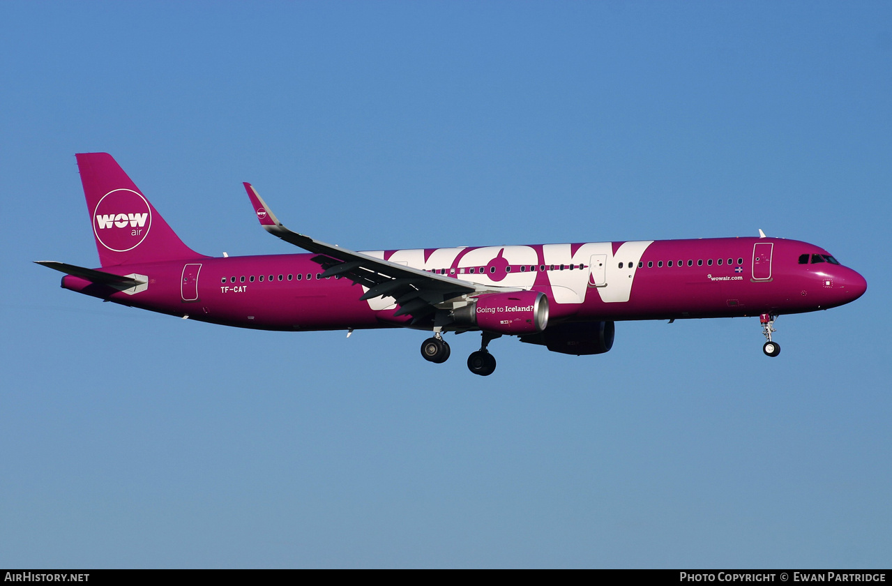 Aircraft Photo of TF-CAT | Airbus A321-211 | WOW Air | AirHistory.net #852293