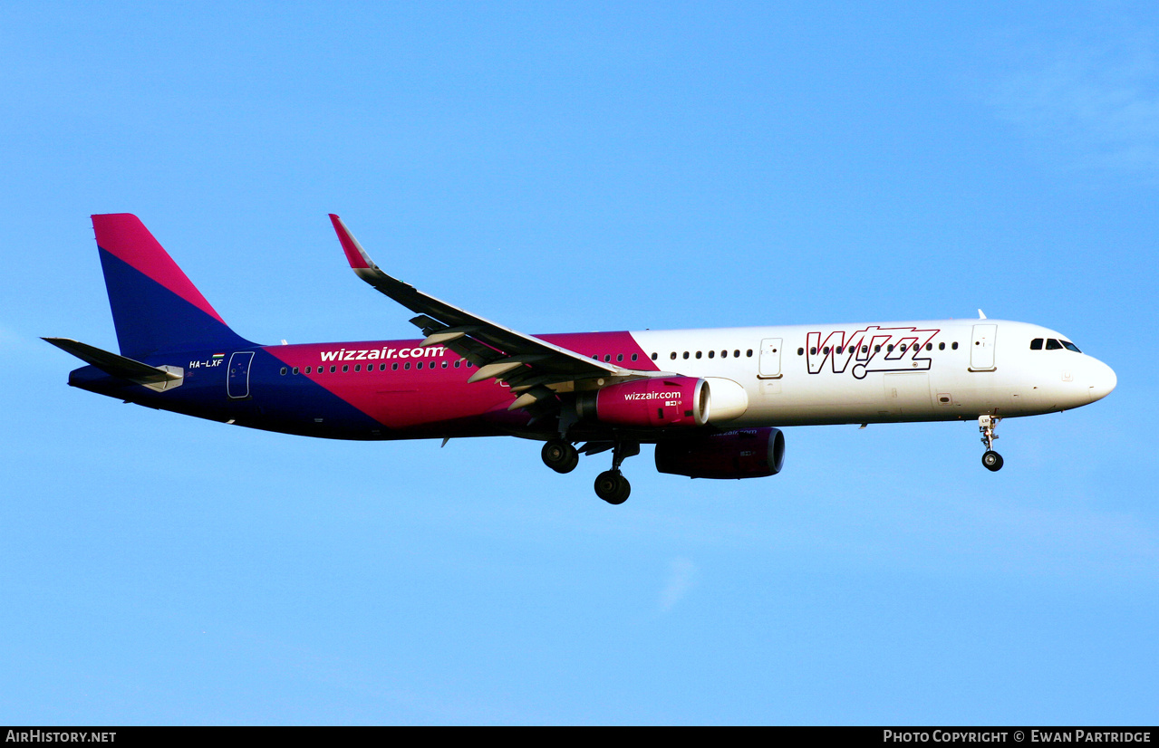 Aircraft Photo of HA-LXF | Airbus A321-231 | Wizz Air | AirHistory.net #852294