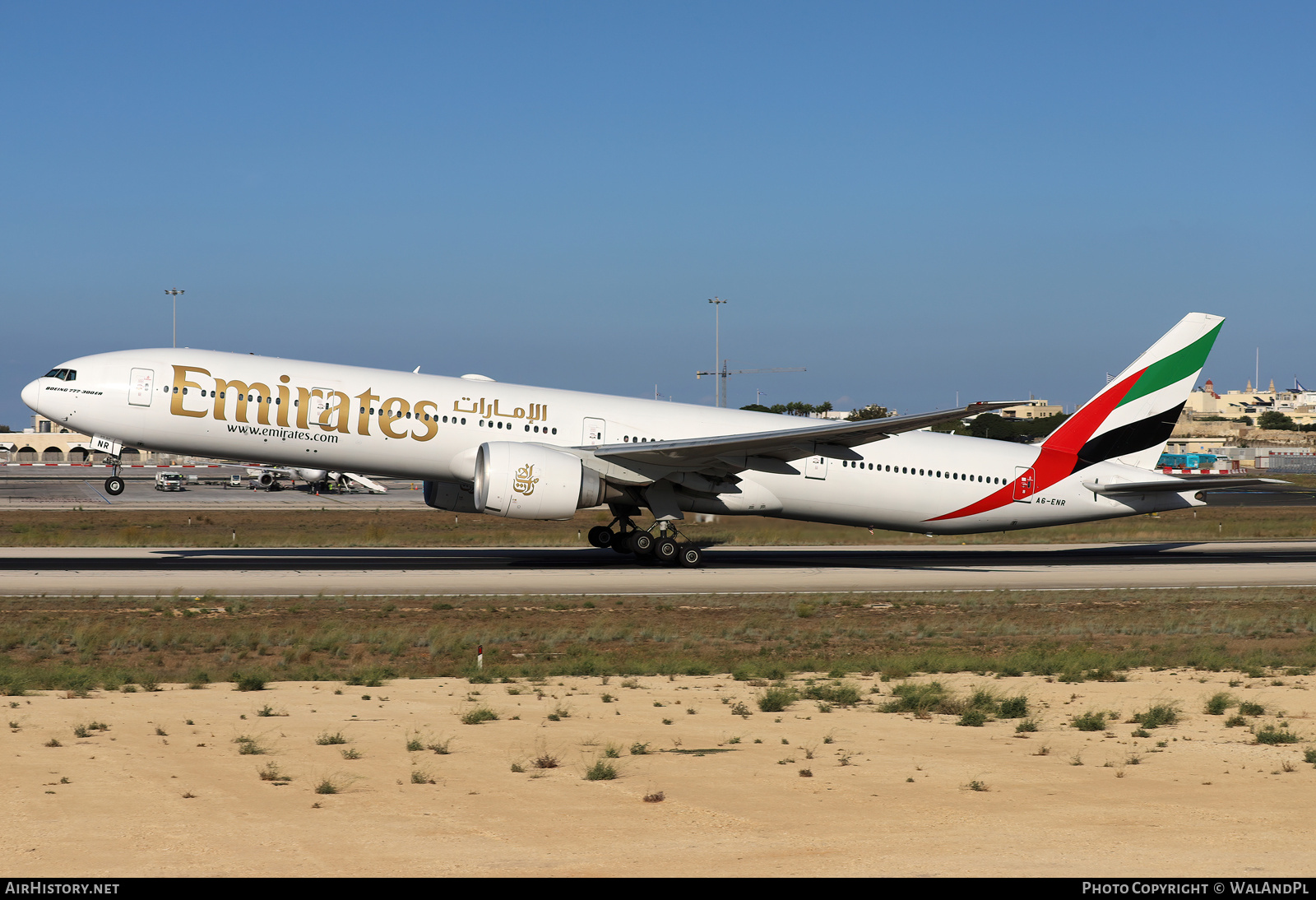 Aircraft Photo of A6-ENR | Boeing 777-31H/ER | Emirates | AirHistory.net #852297