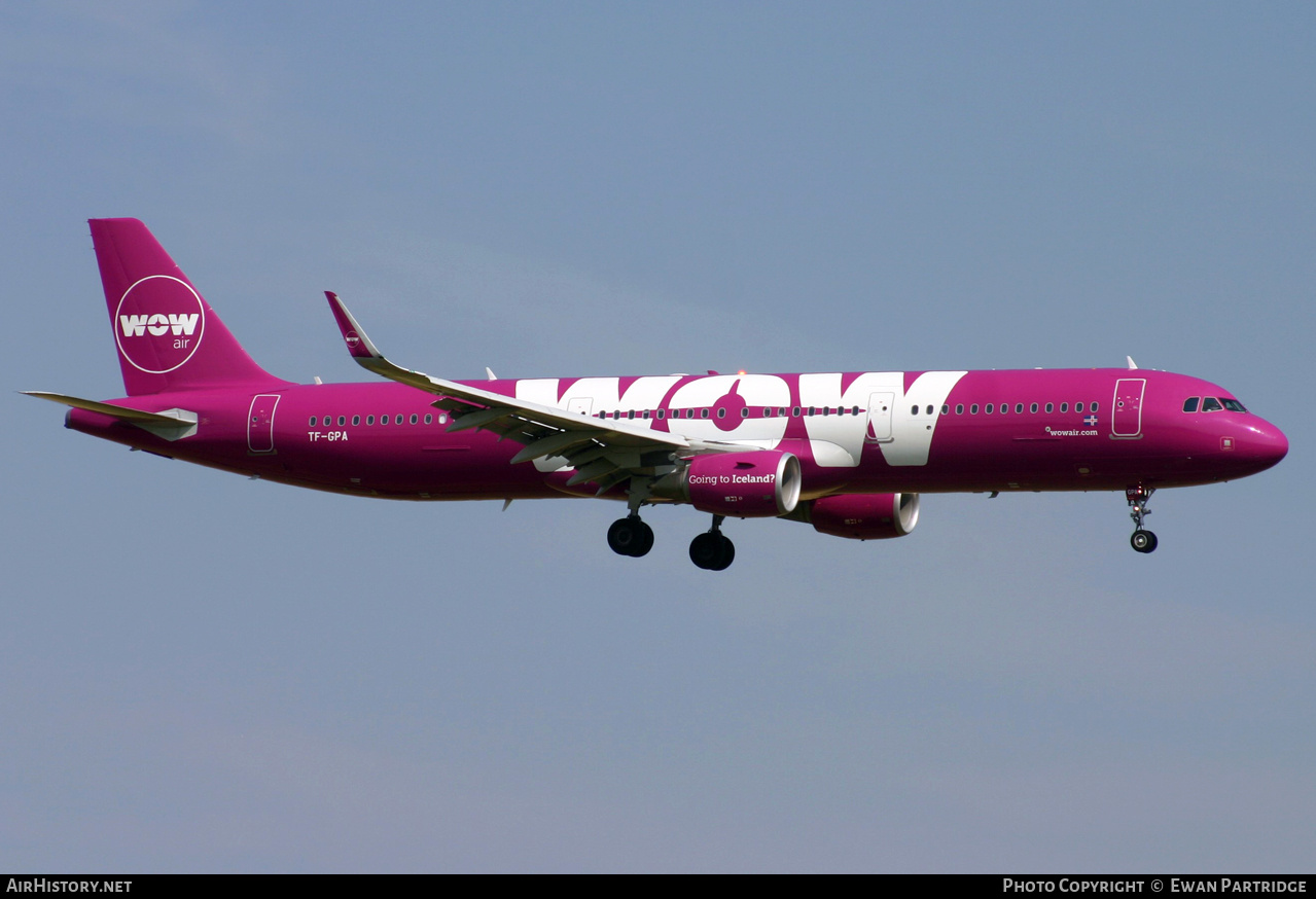 Aircraft Photo of TF-GPA | Airbus A321-211 | WOW Air | AirHistory.net #852305