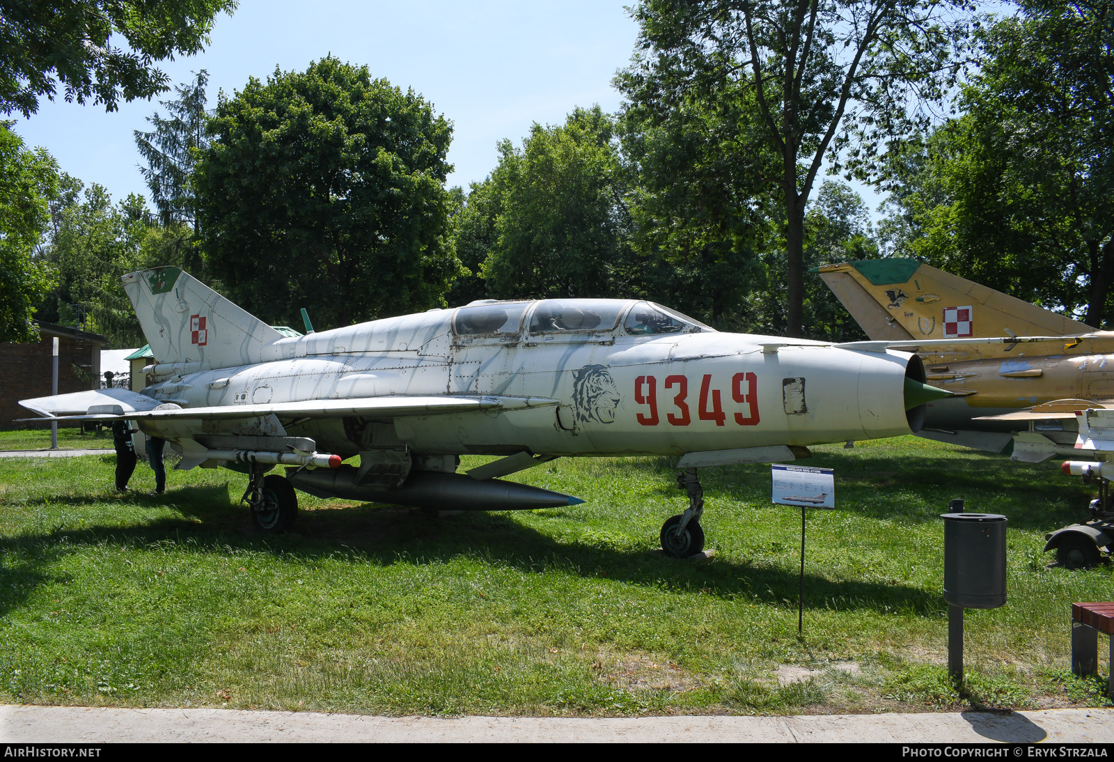 Aircraft Photo of 9349 | Mikoyan-Gurevich MiG-21UM | Poland - Air Force | AirHistory.net #852311