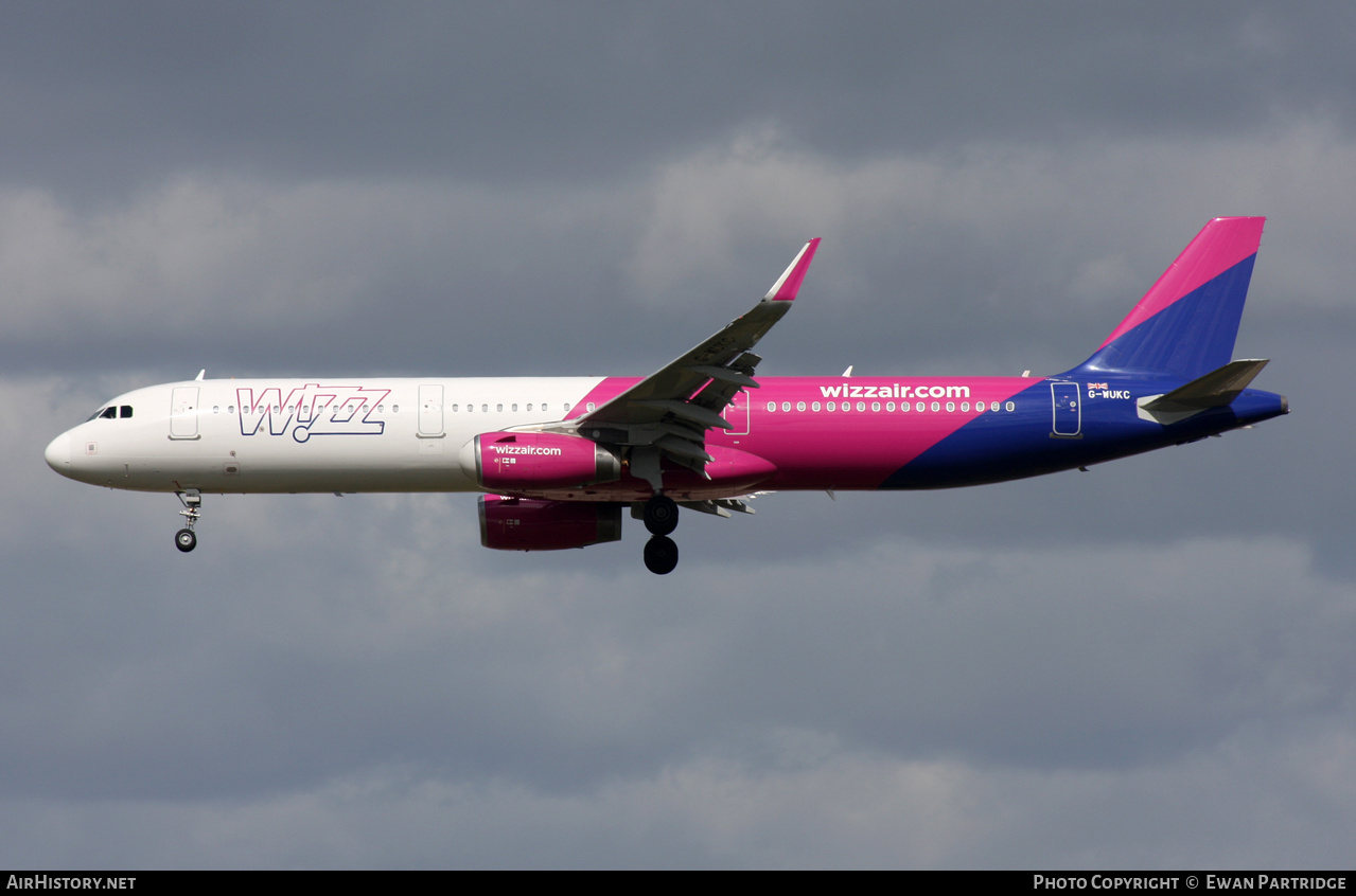 Aircraft Photo of G-WUKC | Airbus A321-231 | Wizz Air | AirHistory.net #852319