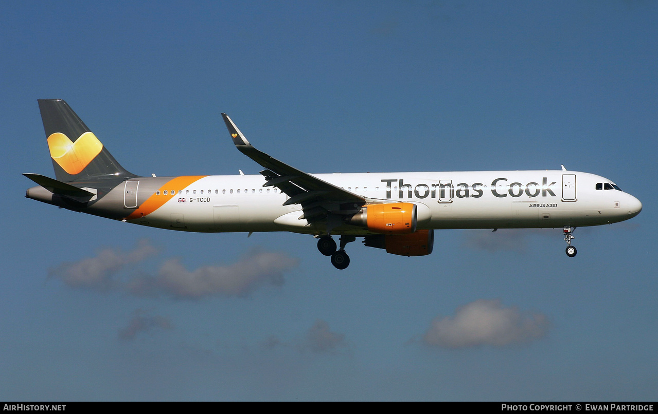 Aircraft Photo of G-TCDD | Airbus A321-211 | Thomas Cook Airlines | AirHistory.net #852324