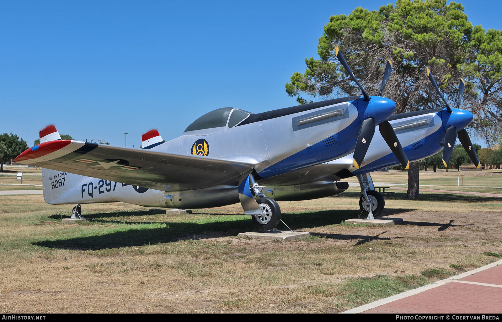 Aircraft Photo of 46-262 / 6297 | North American F-82E Twin Mustang | USA - Air Force | AirHistory.net #852404