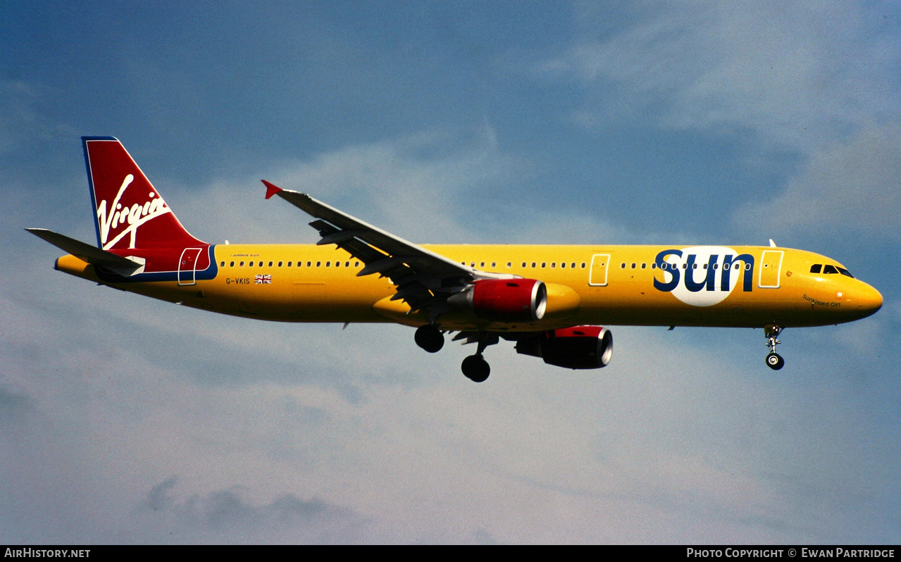 Aircraft Photo of G-VKIS | Airbus A321-211 | Virgin Sun | AirHistory.net #852530