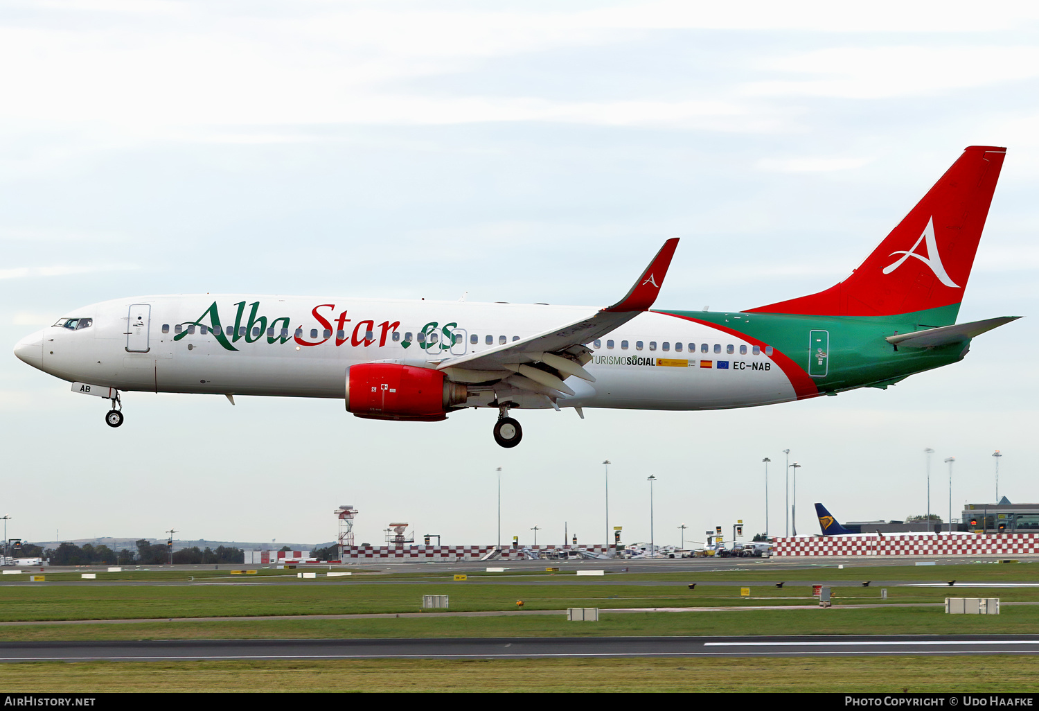 Aircraft Photo of EC-NAB | Boeing 737-81Q | AlbaStar | AirHistory.net #852534