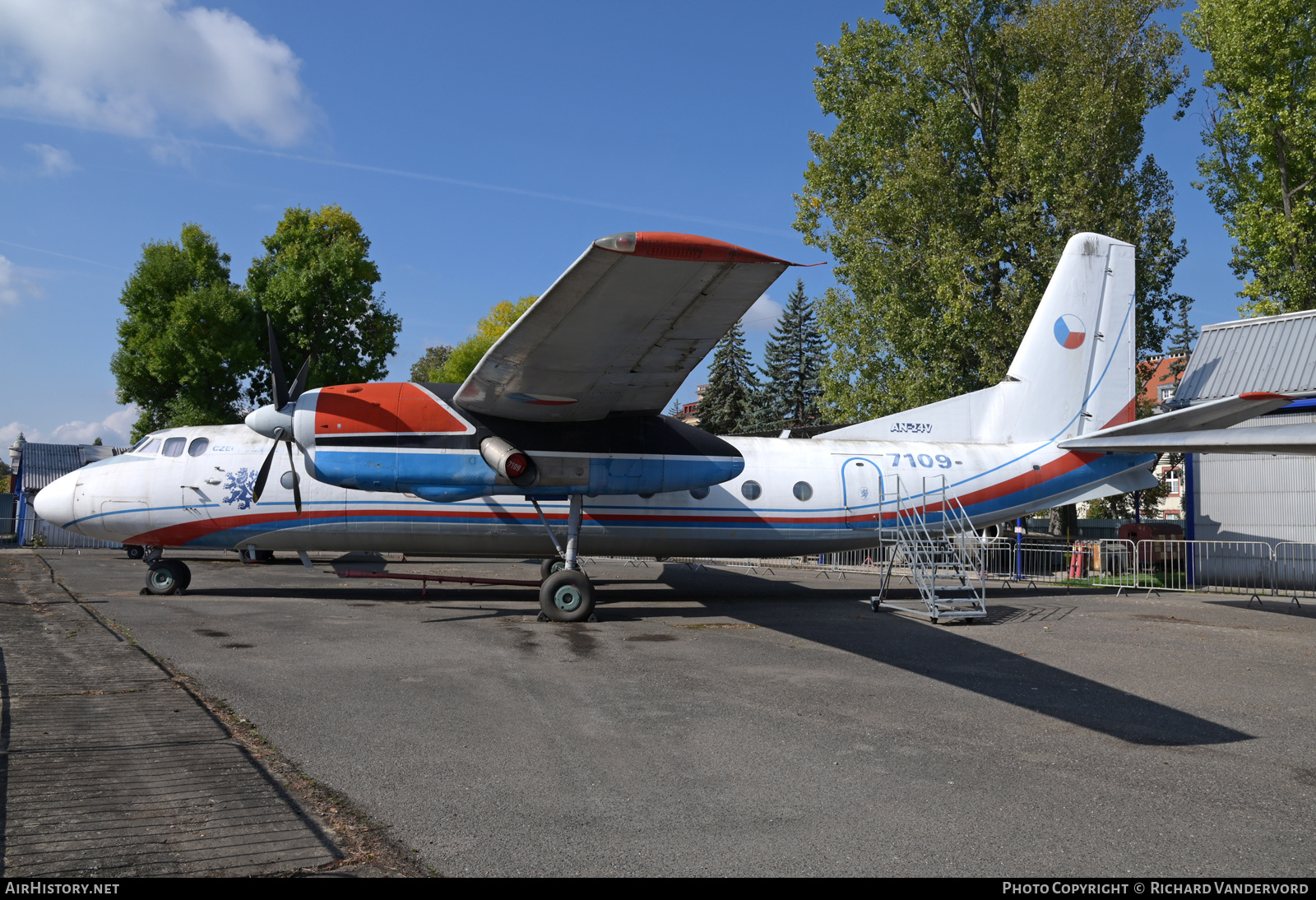 Aircraft Photo of 7109 | Antonov An-24V | Czechia - Air Force | AirHistory.net #852545