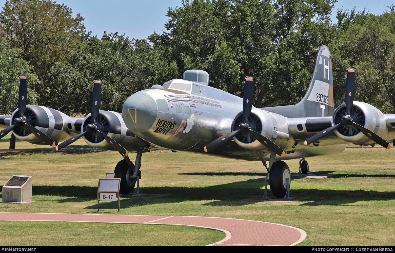 Aircraft Photo of 42-97328 / 297328 | Boeing TB-17G Flying Fortress | USA - Air Force | AirHistory.net #852561