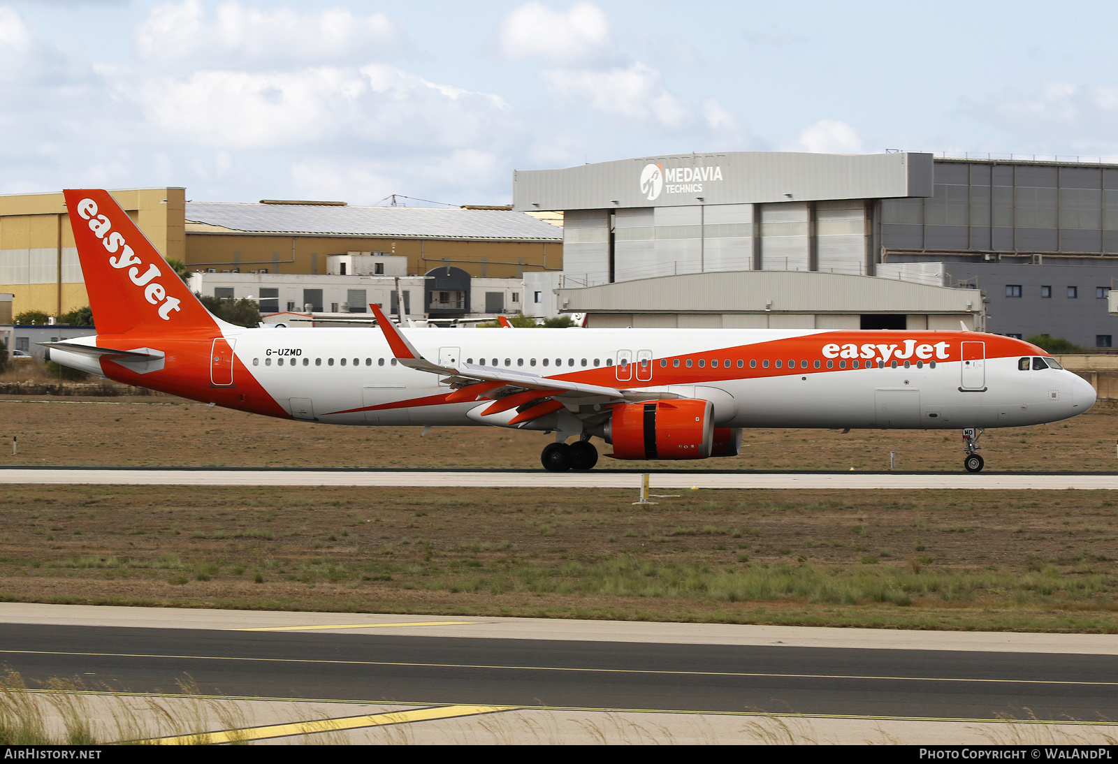 Aircraft Photo of G-UZMD | Airbus A321-251NX | EasyJet | AirHistory.net #852590