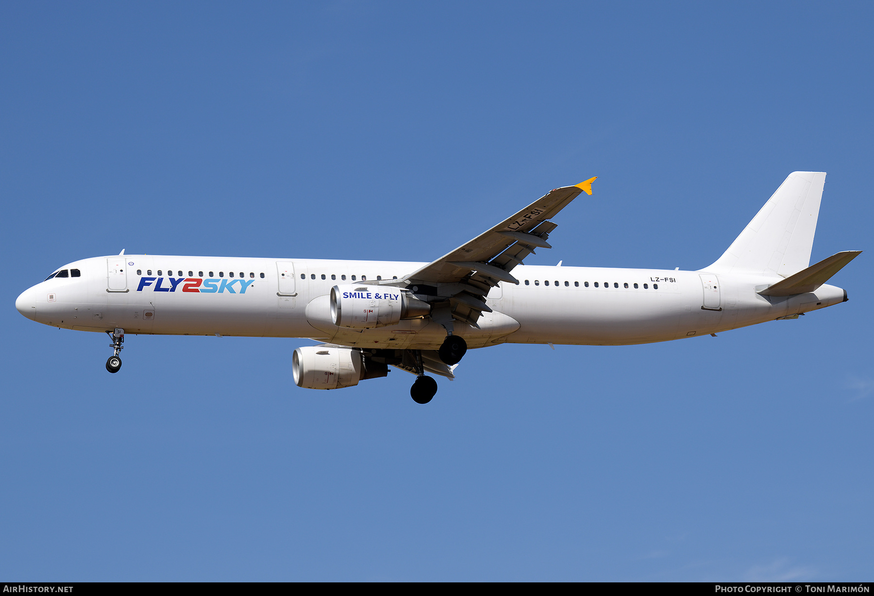 Aircraft Photo of LZ-FSI | Airbus A321-211 | Fly2Sky | AirHistory.net #852597