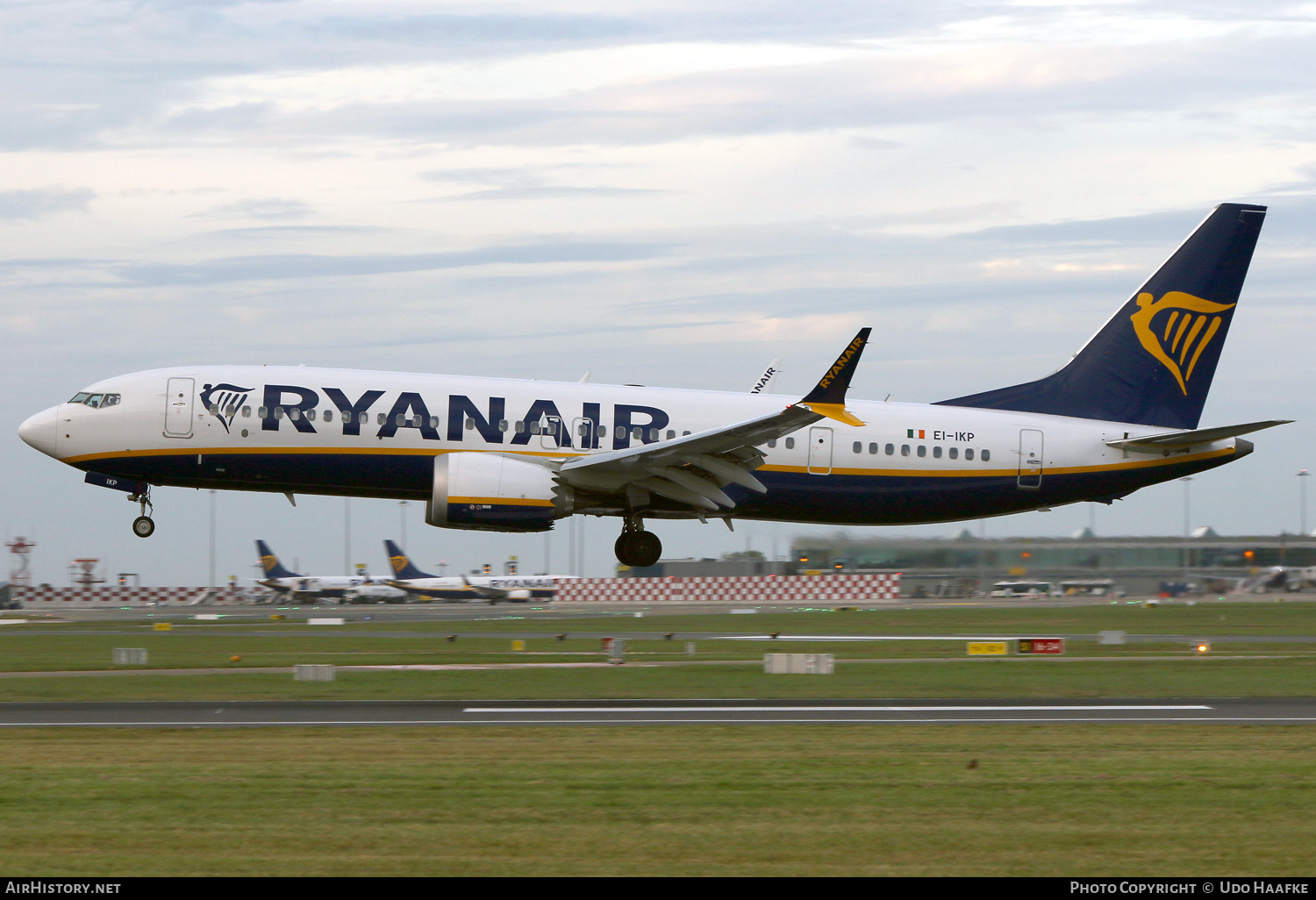 Aircraft Photo of EI-IKP | Boeing 737-8200 Max 200 | Ryanair | AirHistory.net #852619